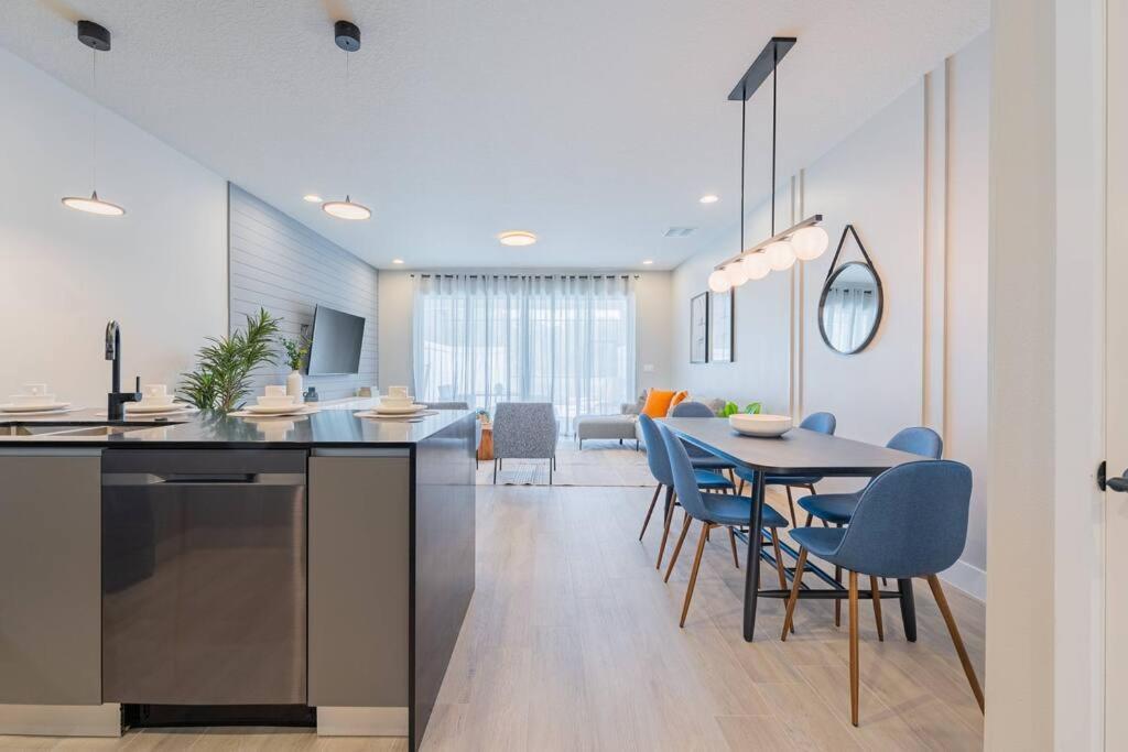 オーランド **Brand New** Luxurious Decor Townhouse With Private Pool Hit17145ヴィラ エクステリア 写真
