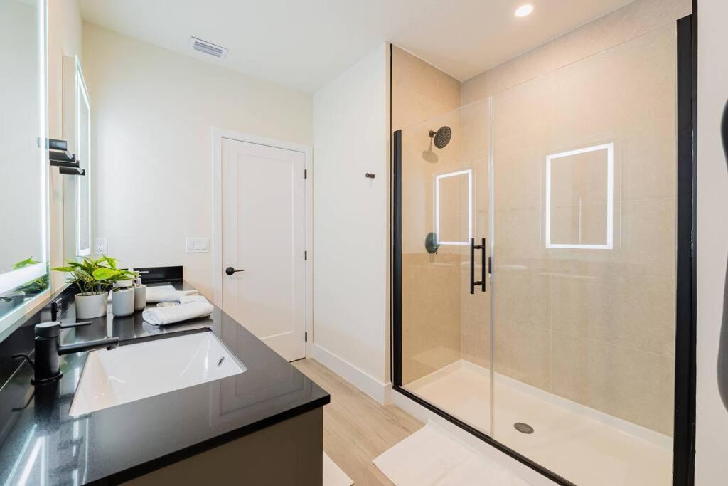 オーランド **Brand New** Luxurious Decor Townhouse With Private Pool Hit17145ヴィラ エクステリア 写真